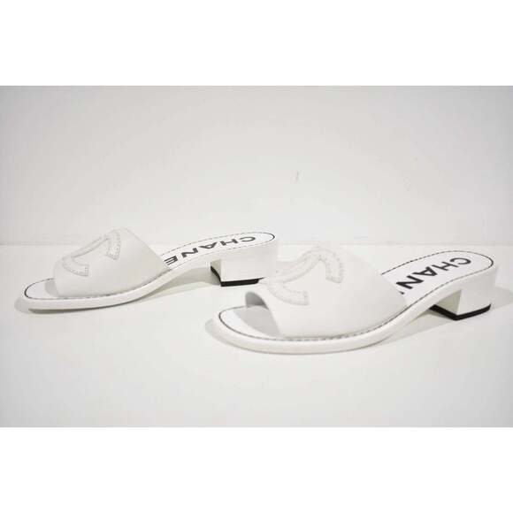 Chanel 22S White Calfskin Leather CC Logo Mules Slide Sandal Block Heel Flat 38 - Picture 10 of 12